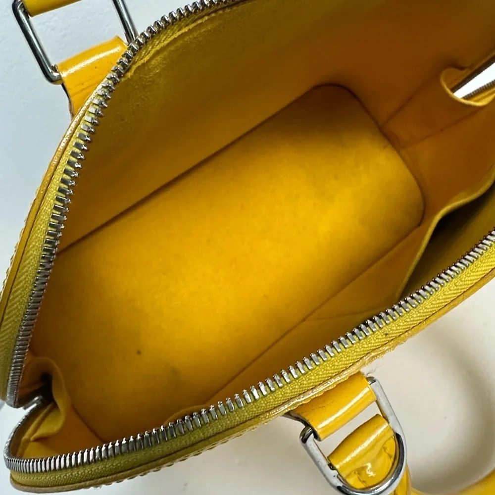 💯Authentic Louis Vuitton Alma Epi Leather – Yellow🍀
